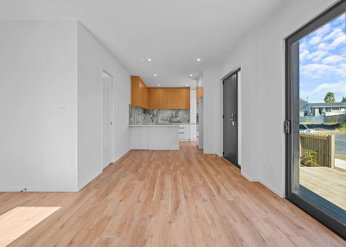  at 2-4/22 Justamere Place, Weymouth, Manukau City, Auckland