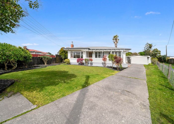  at 19 Edgerton Road, Te Atatu Peninsula, Waitakere City, Auckland