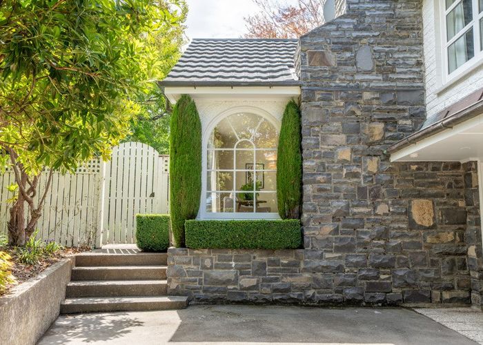 at 8 Tuirau Place, Ilam, Christchurch
