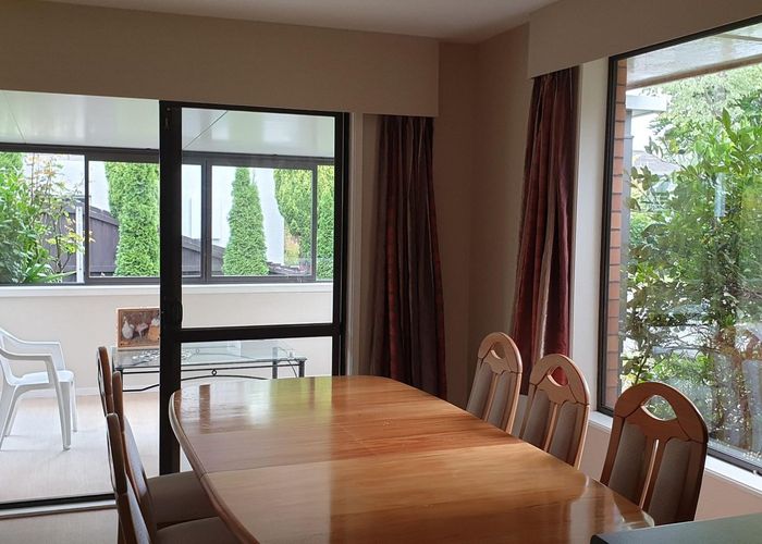  at 15 Highland Place, Avonhead, Christchurch City, Canterbury