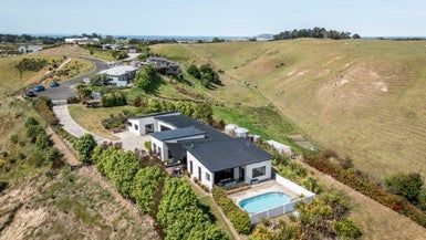  at 32 Quarry Ridge, Poraiti, Napier