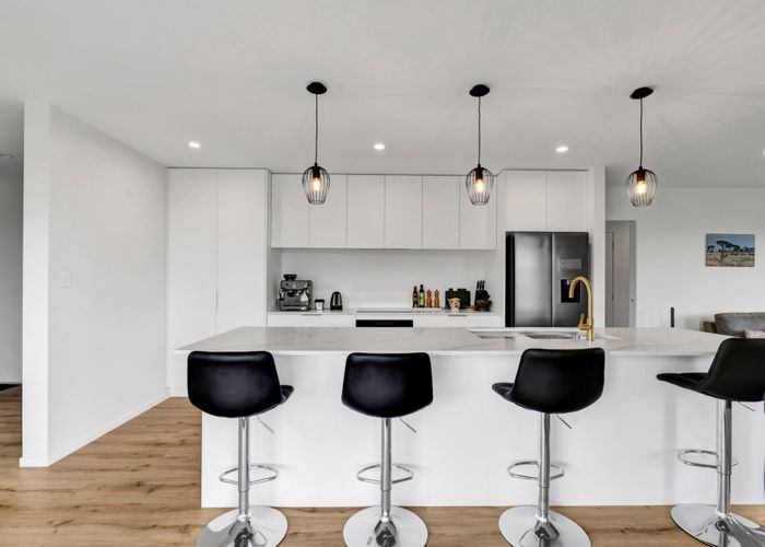  at 8 Ponga Place, Highlands Park, New Plymouth