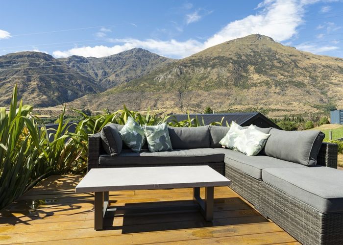  at 9 Clover Lane, Lake Hayes, Queenstown