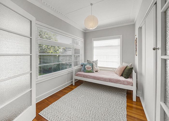  at 16 Frankleigh Street, Somerfield, Christchurch