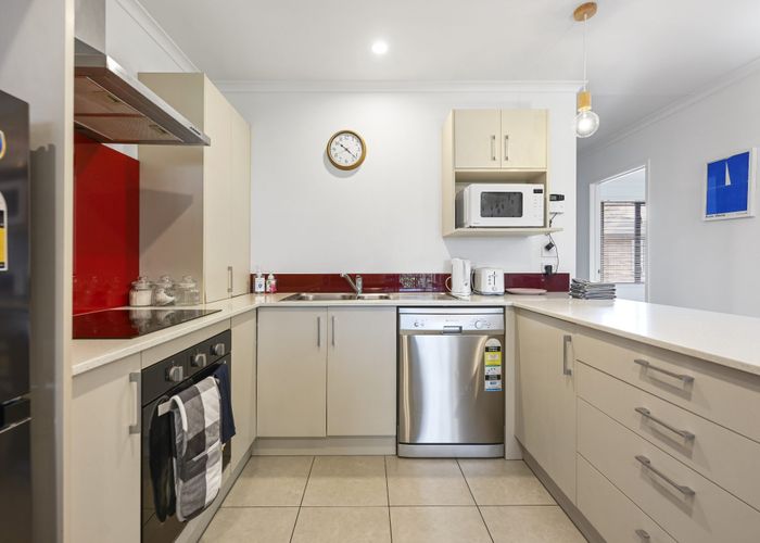  at 5/240 Old Farm Road, Hillcrest, Hamilton, Waikato