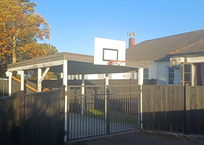  at 1/27 Athlone Crescent, Avalon, Lower Hutt, Wellington