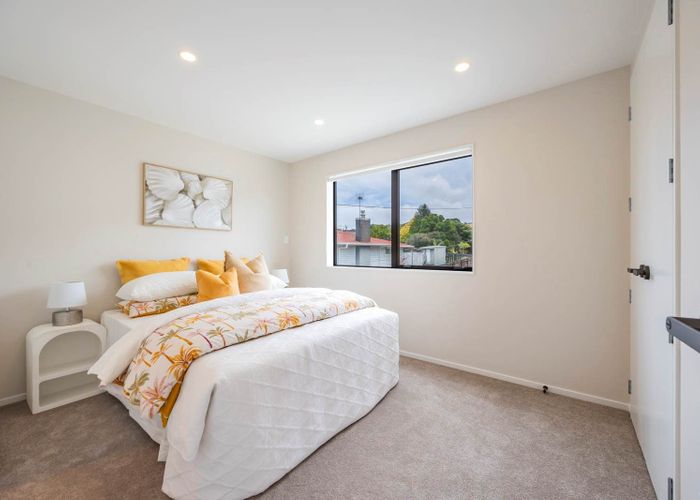  at 7/36 Tiroroa Avenue, Te Atatu South, Waitakere City, Auckland