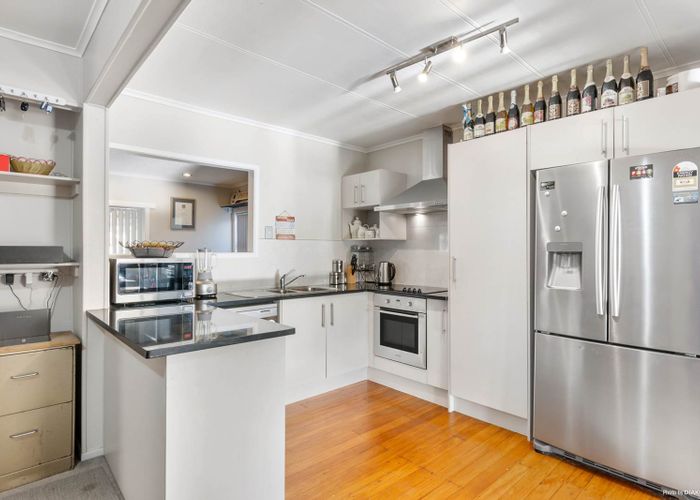  at 71 Russell Road, Manurewa, Auckland