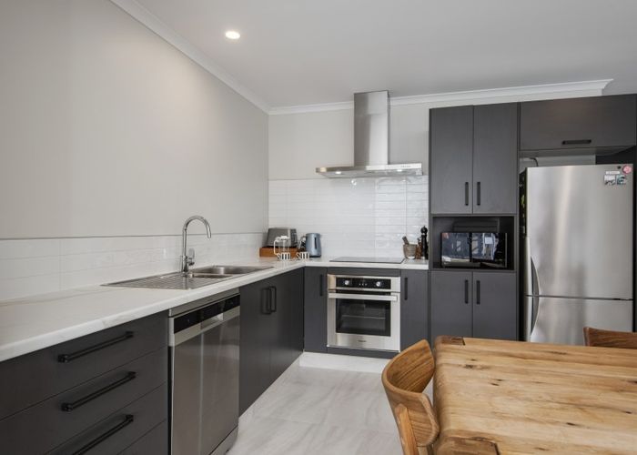  at 4 Pense Place, Papamoa