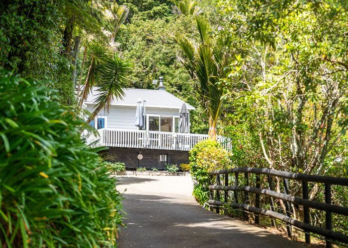  at 189 School Road, Waimauku, Waimauku