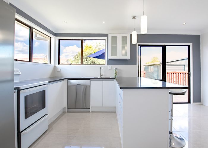  at 6 Korcula Place, Avondale, Auckland