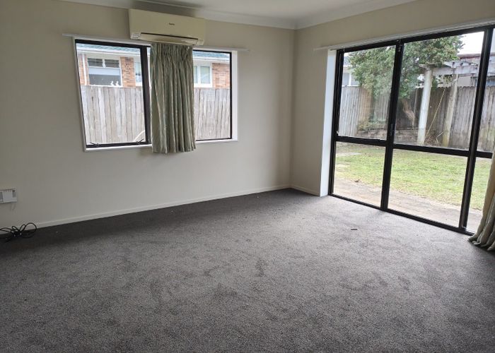  at 2/21 Campbell Road, One Tree Hill, Auckland