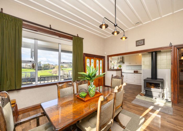 at 658 Roberts Line, Kelvin Grove, Palmerston North