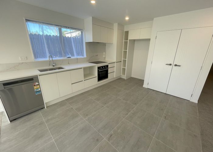  at 47d Riverton Drive, Randwick Park, Manukau City, Auckland