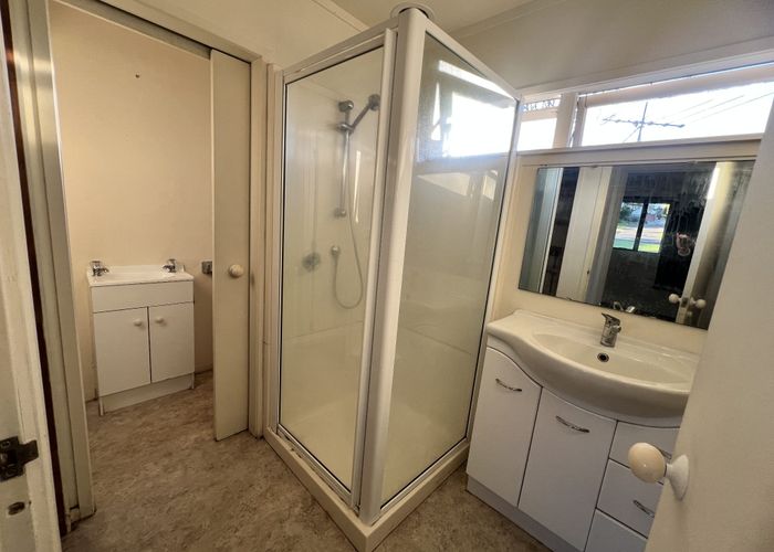  at 9A Wairere Road, Torbay, North Shore City, Auckland