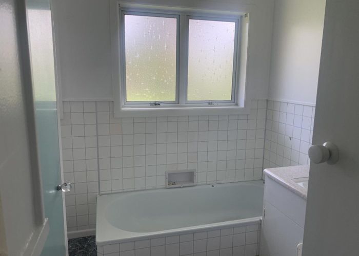  at 27A Lewis Street, Glenview, Hamilton, Waikato