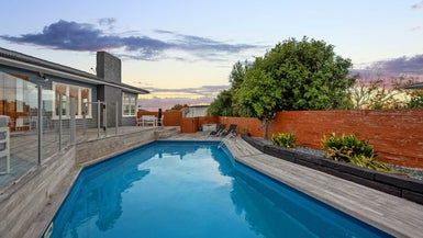  at 10 Currey Crescent, Milford, Auckland
