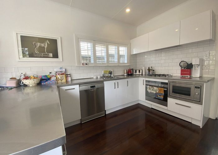  at 43 Duthie Street, Karori, Wellington, Wellington