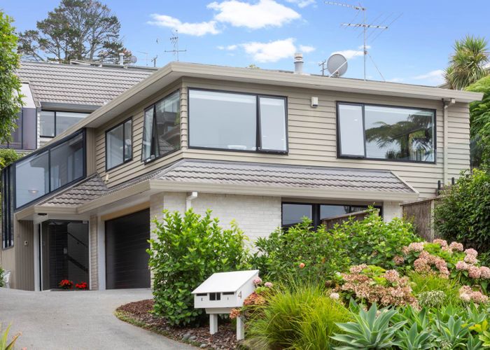  at 1/4 Oban Road, Browns Bay, Auckland