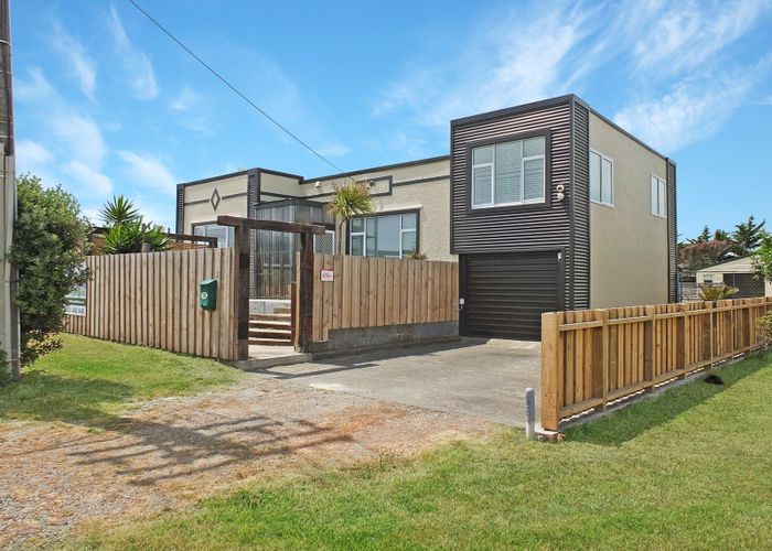  at 35 Nash Parade, Foxton Beach, Horowhenua, Manawatu / Whanganui