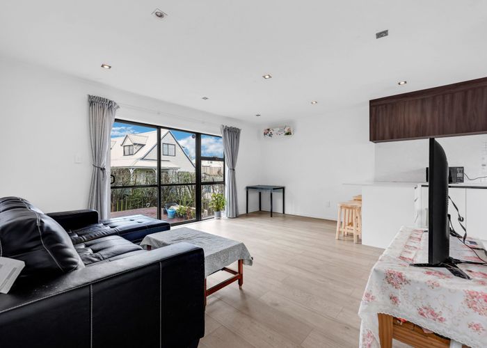  at 1/26 Okareka Place, Pakuranga Heights, Manukau City, Auckland