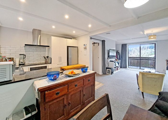  at 14 Montgomery Avenue, Karori, Wellington, Wellington