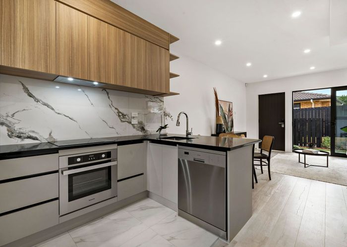  at 39 Brandon Road, Glen Eden, Waitakere City, Auckland