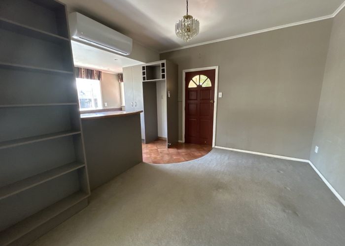  at 14 Savage Crescent, West End, Palmerston North, Manawatu / Whanganui