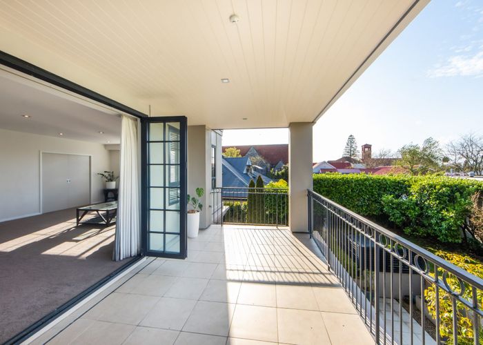  at 1B/2 Bassett Road, Remuera, Auckland