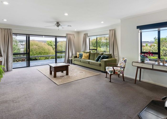  at 2 Tavarnya Way, Patumahoe, Franklin, Auckland