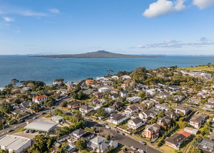  at 8 Hororata Road, Hauraki, North Shore City, Auckland