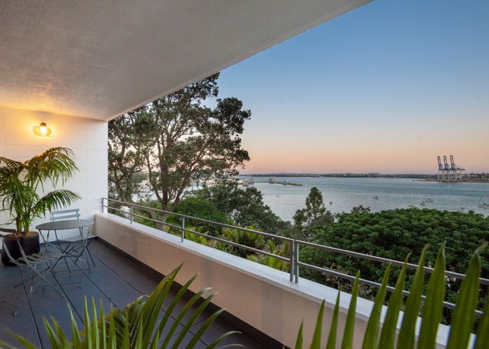  at Apt M6/45 Stanley Point Road, Devon Park, Devonport, North Shore City, Auckland