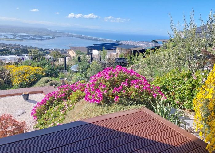  at 2 Clearview Lane, Mount Pleasant, Christchurch City, Canterbury