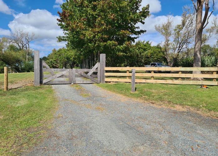  at 33 Dairy Stream Road, Albany