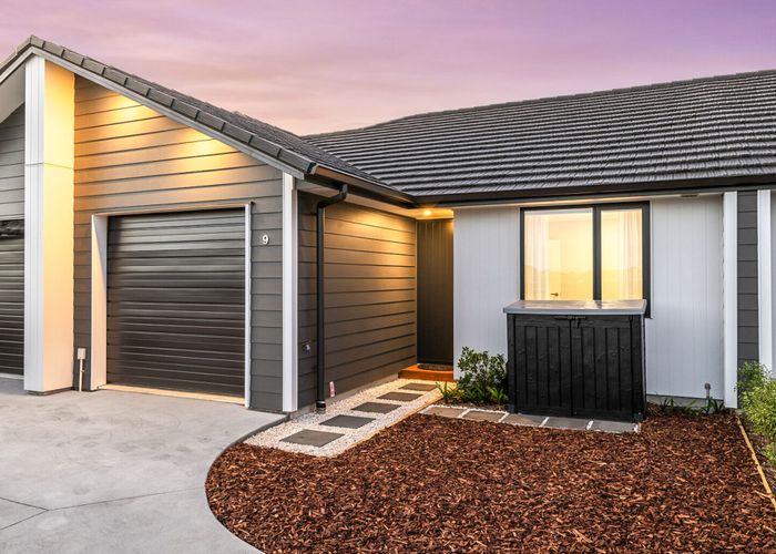  at 9 Metoriti Crescent, Pukekohe, Franklin, Auckland