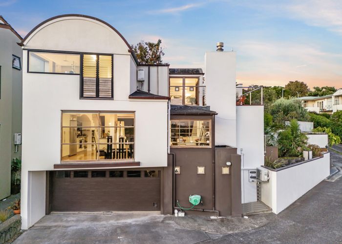  at 3/43 Waimarie Street, St Heliers, Auckland
