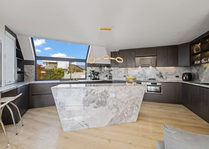  at 9 Luxton Place, Mount Pleasant, Christchurch