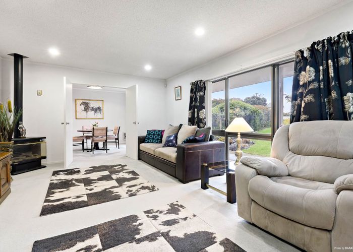  at 5 Somerville Road, Shelly Park, Auckland