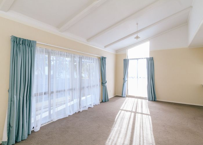  at 2/13 Vincent Street, Waterloo, Lower Hutt