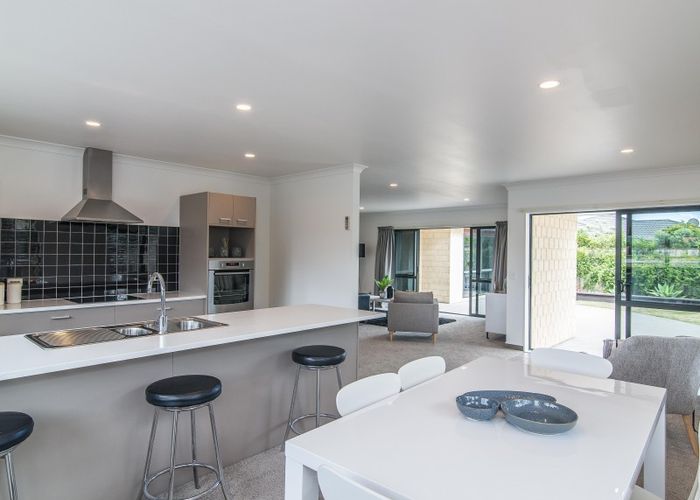  at 1 William Noel Place, Waikanae Beach, Waikanae