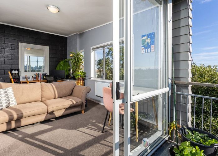  at 7/90 Crummer Road, Grey Lynn, Auckland City, Auckland