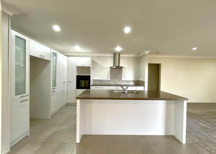  at 13 Muirlea Drive, Flat Bush, Manukau City, Auckland