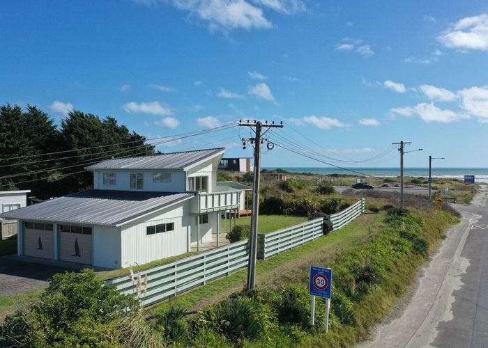 at 121 Rua Avenue, Waitarere Beach, Horowhenua, Manawatu / Whanganui