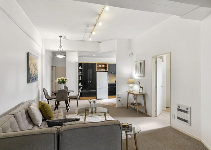  at 2/33 Hania Street, Mount Victoria, Wellington
