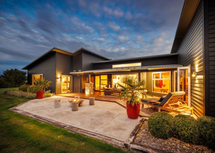  at 272A Hendersons Line, Palmerston North