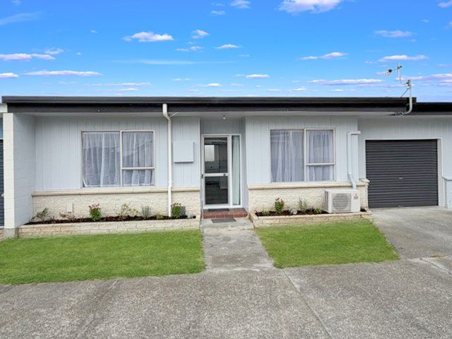  at 2/404 Gloucester Street, Taradale, Napier, Hawke's Bay