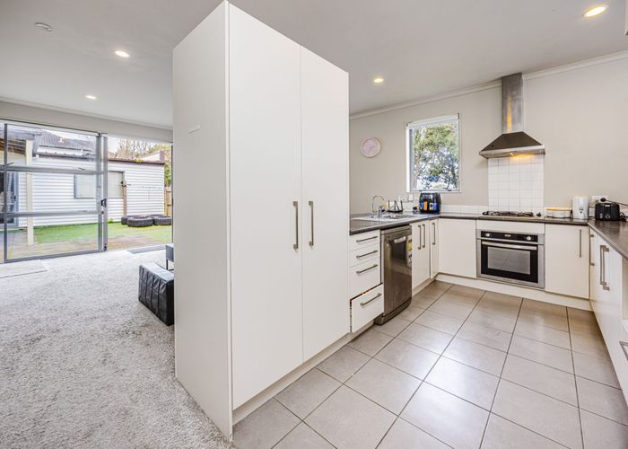  at 16 Figaro Crescent, Takanini, Papakura, Auckland