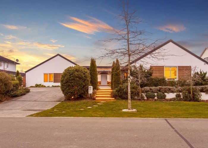  at 8 East Stream Lane, Northwood, Christchurch