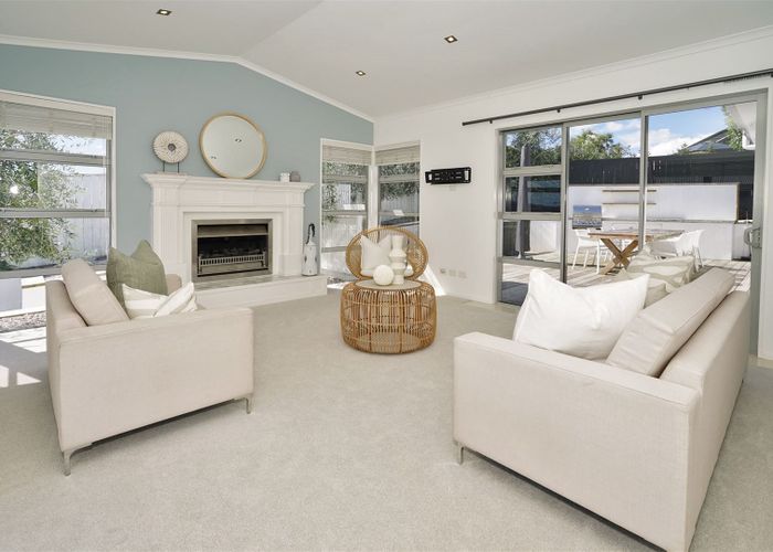  at 17 Raddington Way, Huntington, Hamilton