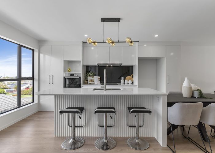  at 8C Howe Street, Howick, Manukau City, Auckland